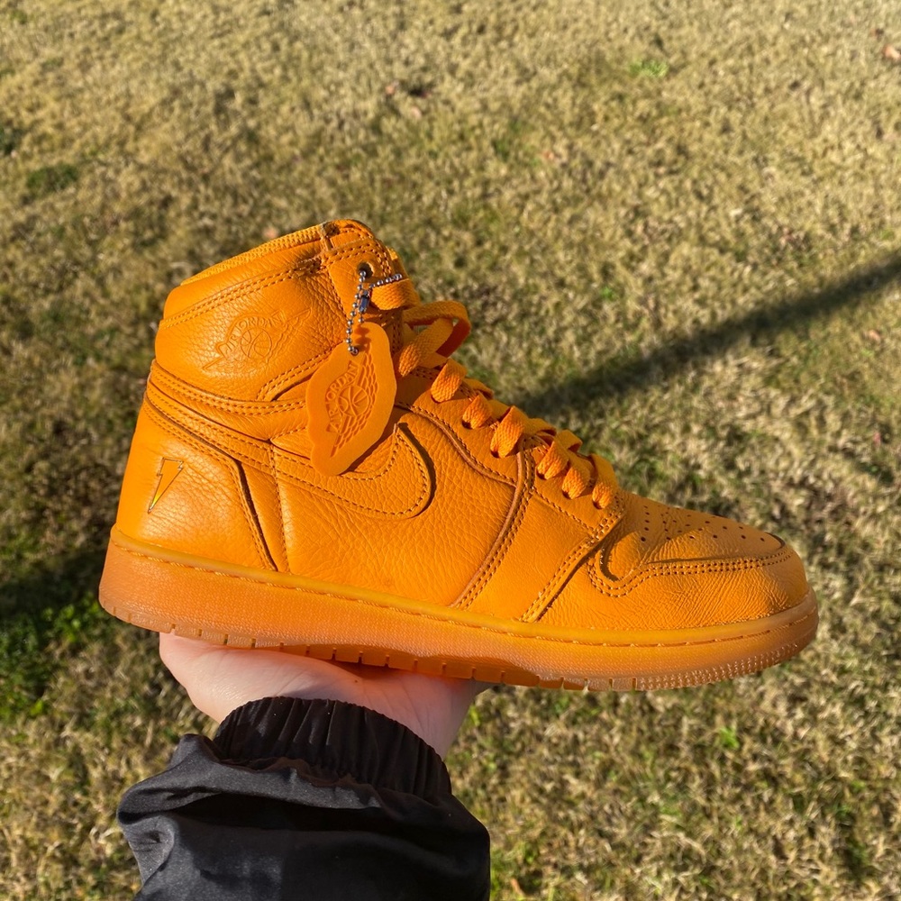 Jordan Gatorade 1s